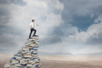 普通人是common man 还是 normal man